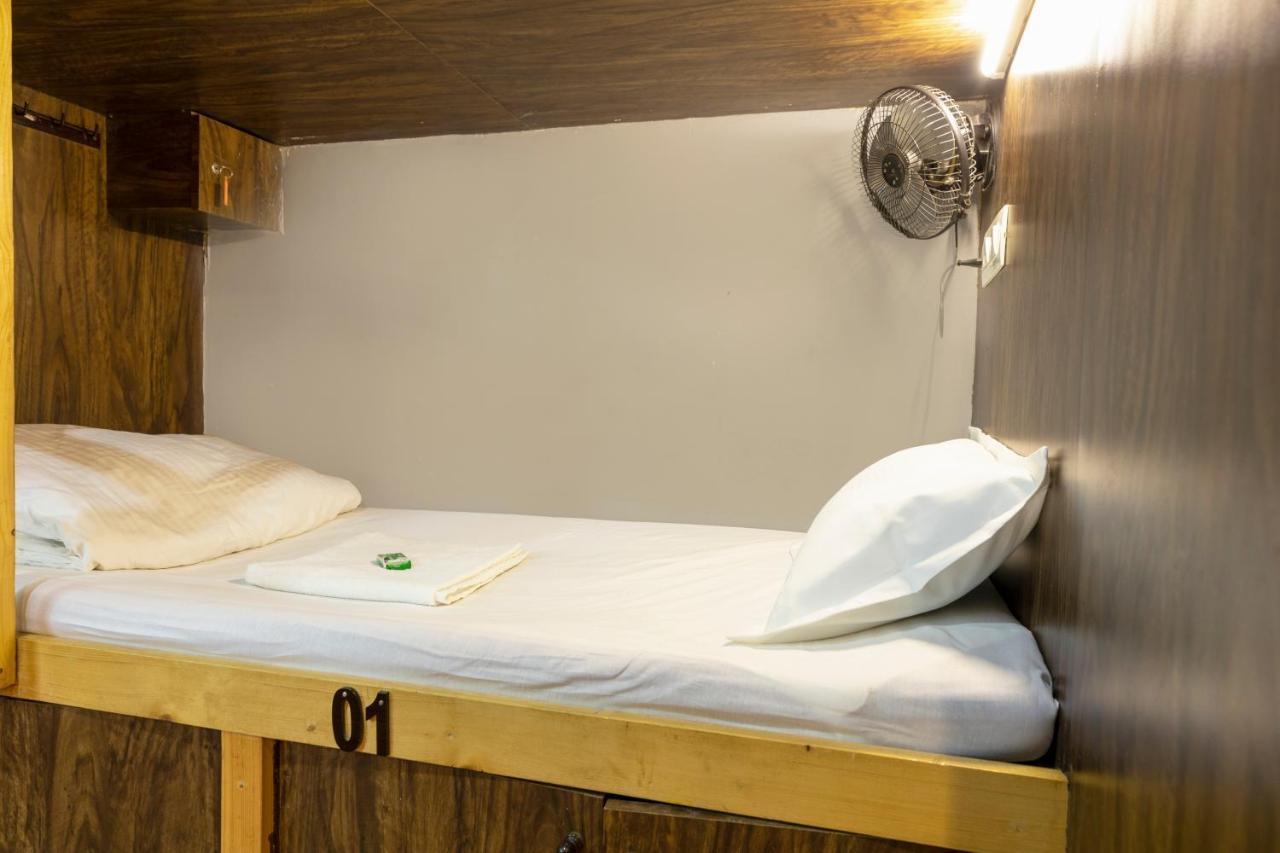 Sunrise Dormitory Hostel Mumbai Dış mekan fotoğraf